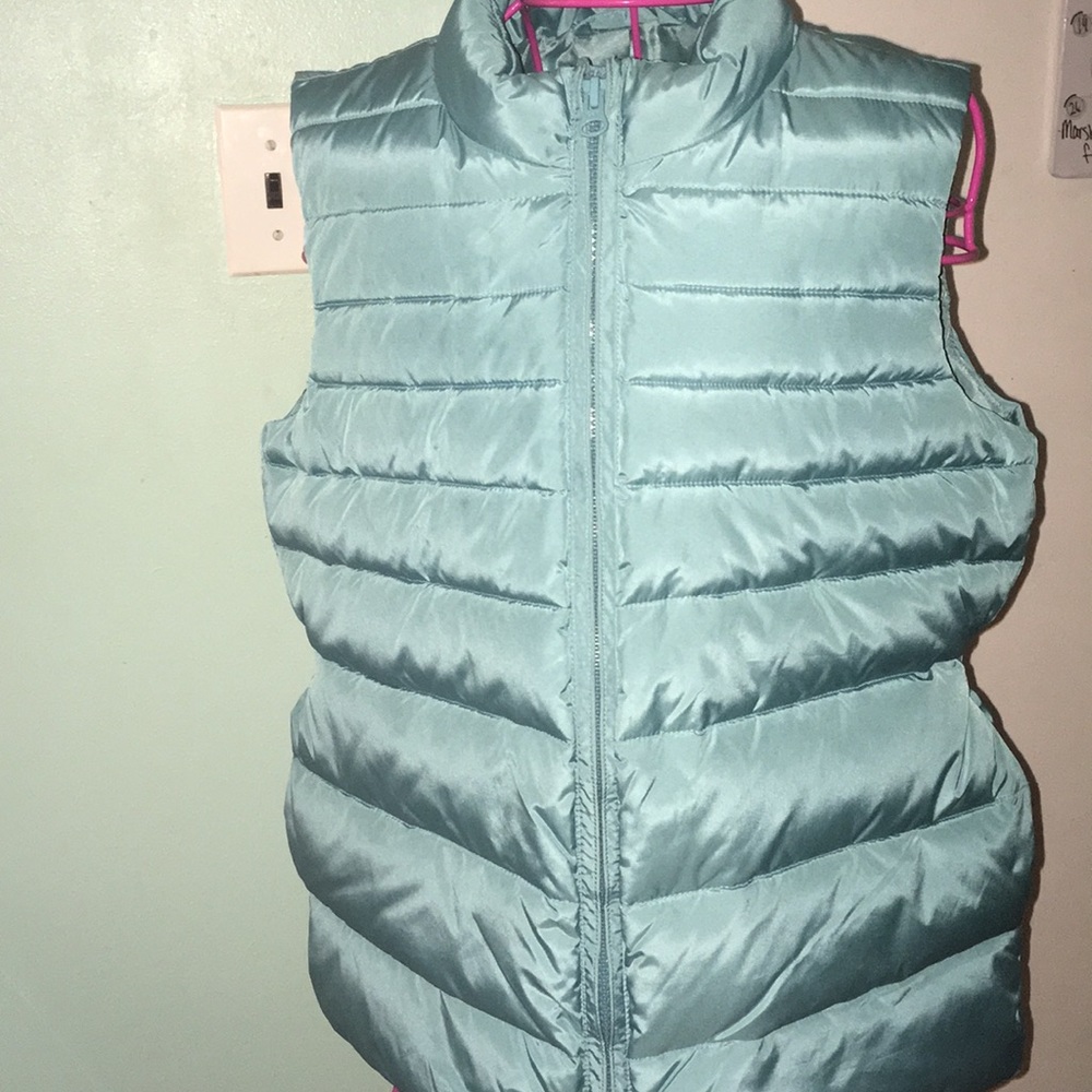 Light vest